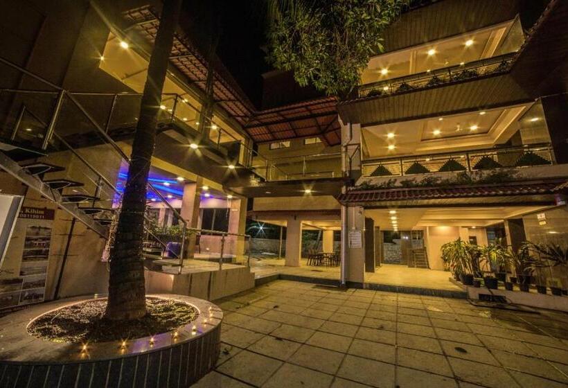 בית מלון כפרי Amansaraa Bhide Retreat