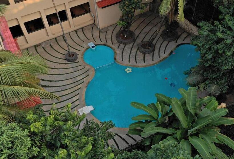 בית מלון כפרי Amansaraa Bhide Retreat