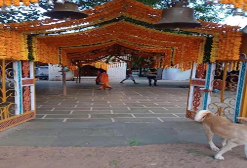 בית מלון כפרי Castle Inn & Restaurant Mp