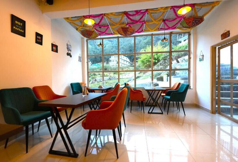 Chopta House Hotel And Restaurant