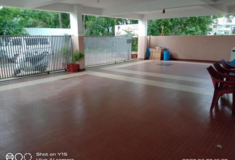 فندق Colors Stay