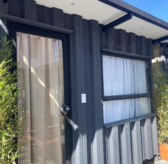 カプセルホテル Hosteline