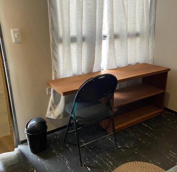 カプセルホテル Hosteline