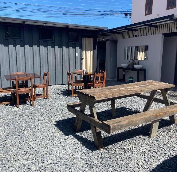 カプセルホテル Hosteline