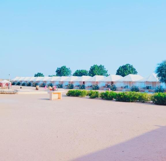 فندق Desert Golden Eagle Camp