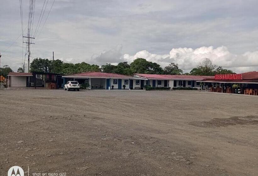 Отель Diamante Uraba