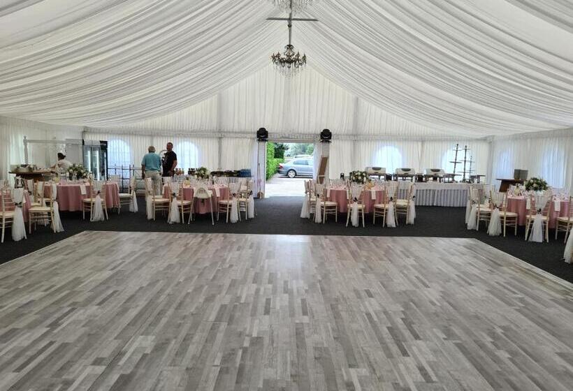 ホテル Gader A Reštaurácia Ramarti