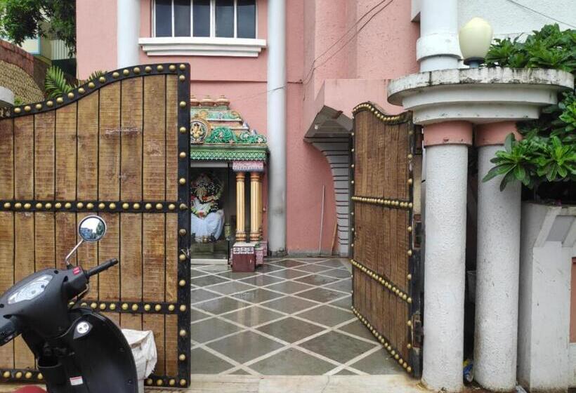 Отель Gajapati Resort