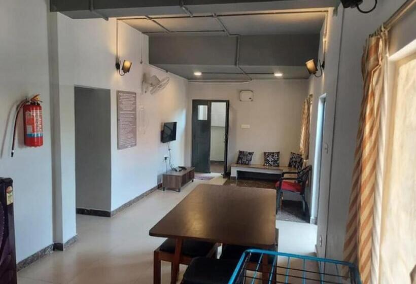 酒店 Grey Stone Shelter