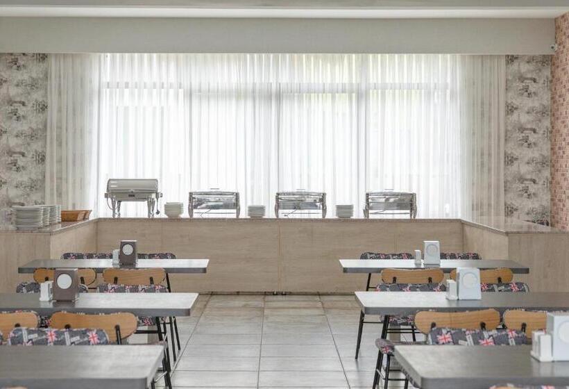 هتل Hilltop Management Group