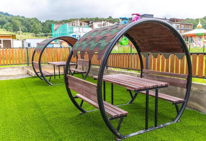 هتل Hilltop Management Group