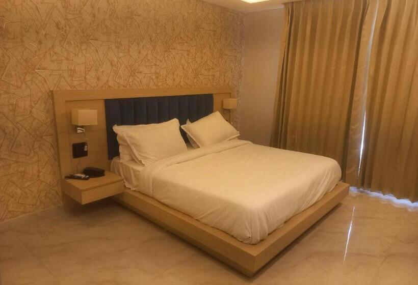 ホテル Holiday Grand