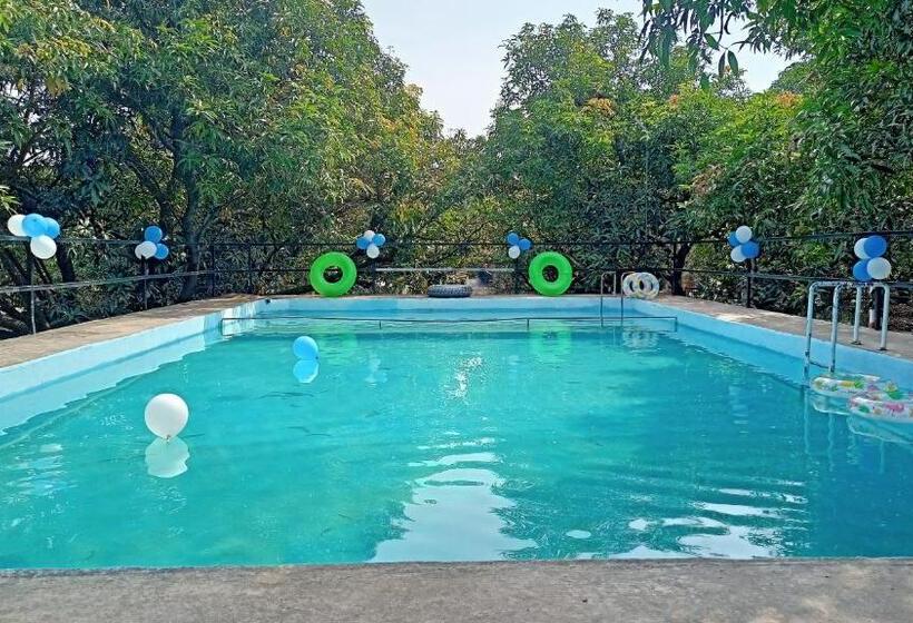 호텔 Renewed Jadeshwar Farm Resort