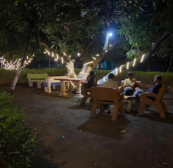 호텔 Renewed Jadeshwar Farm Resort