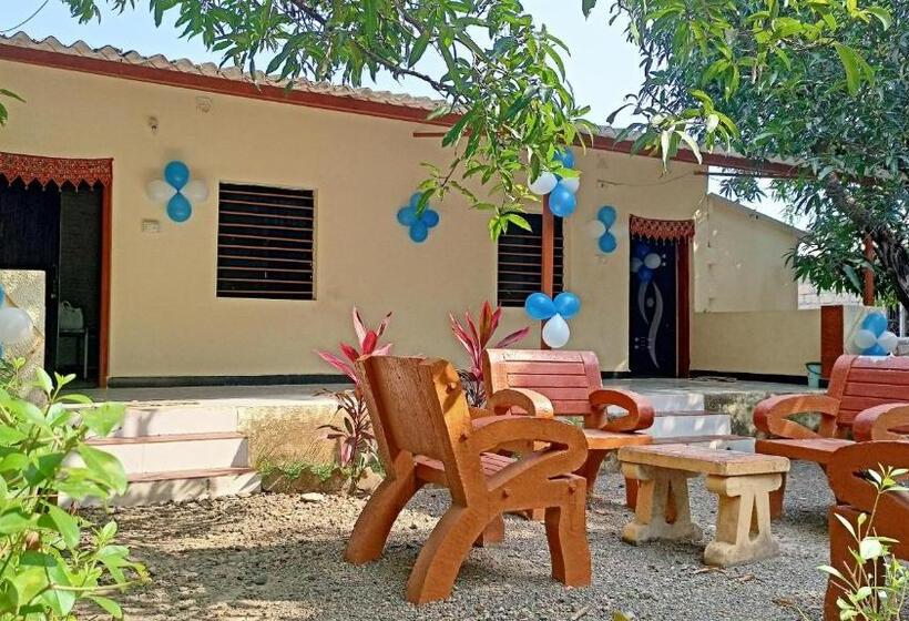 호텔 Renewed Jadeshwar Farm Resort