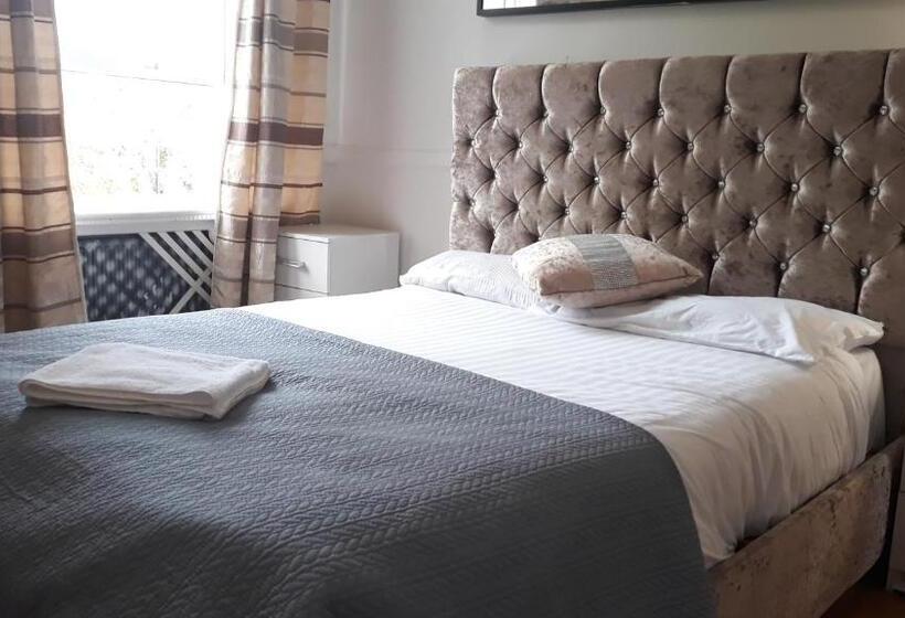 בית מלון כפרי King Garden