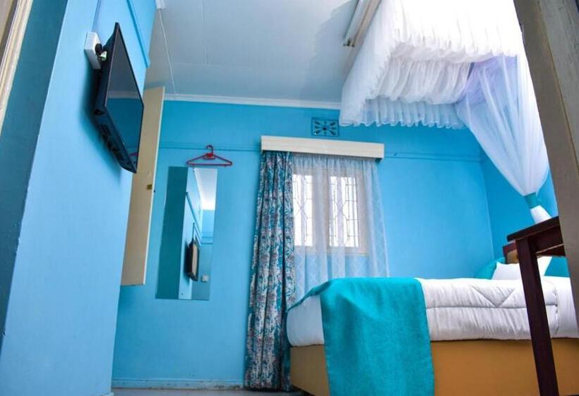 Отель Kisumu B&b: Cozy Stay & Secure Parking