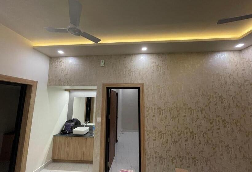 Отель Kottakkal Ayurfidha Wellness Centre & Dental Clinic