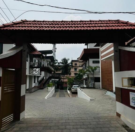 Отель Kottakkal Ayurfidha Wellness Centre & Dental Clinic