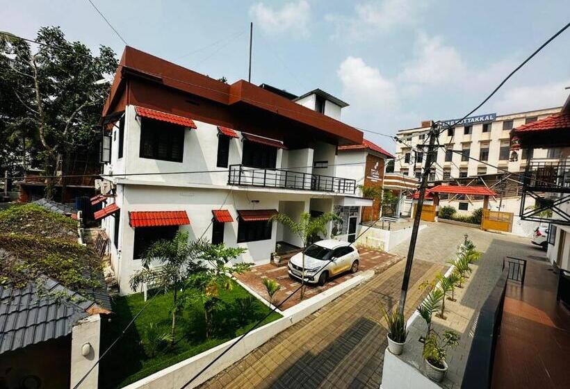 Отель Kottakkal Ayurfidha Wellness Centre & Dental Clinic