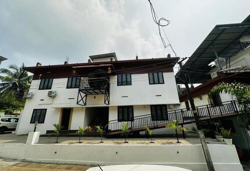 Отель Kottakkal Ayurfidha Wellness Centre & Dental Clinic