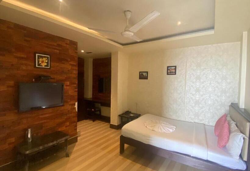 فندق La Serene Stay