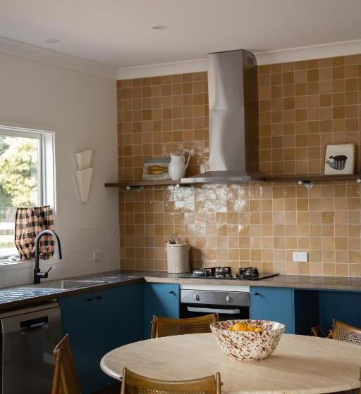 ホテル Log Box Red Hill