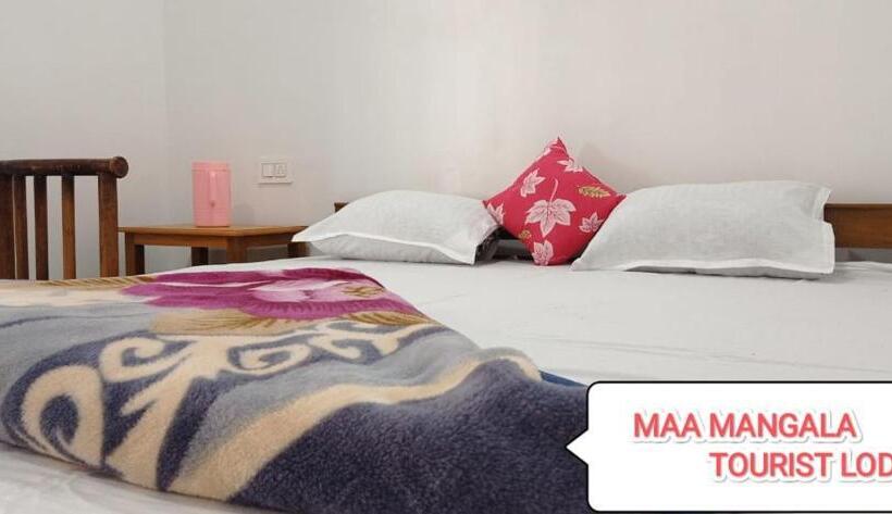 호텔 Maa Mangala Tourist Hote & Lodge