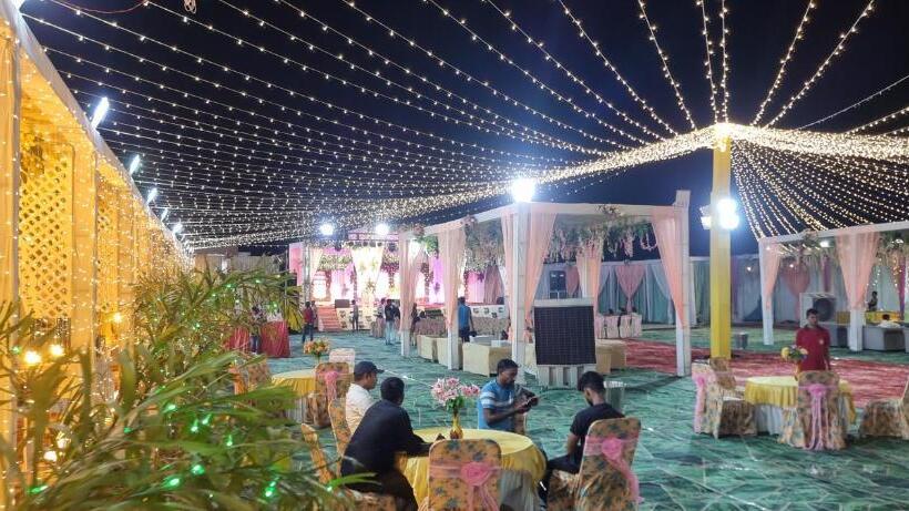 בית מלון כפרי Maharaja Resort And