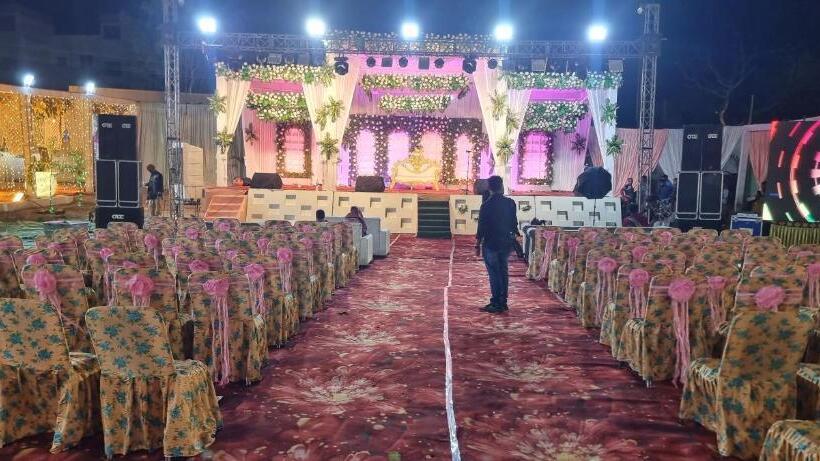 בית מלון כפרי Maharaja Resort And