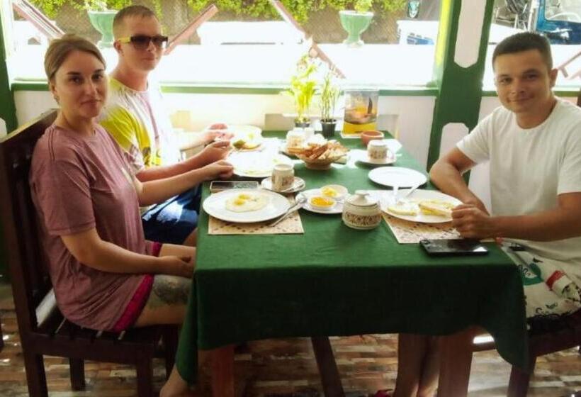 酒店 Mariam Guest Inn