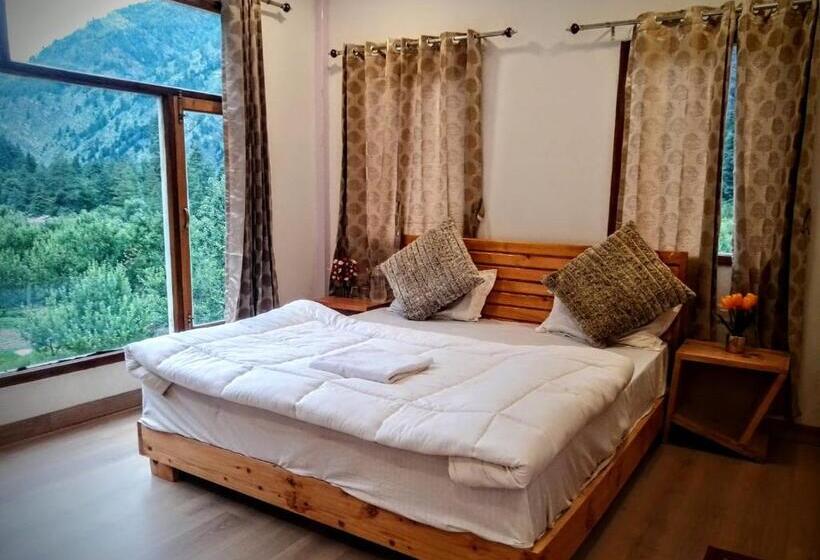 Отель Namami Retreat