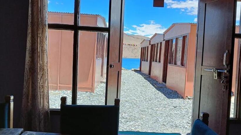 فندق Native Retreat Cottage , Pangong Ladakh Ut
