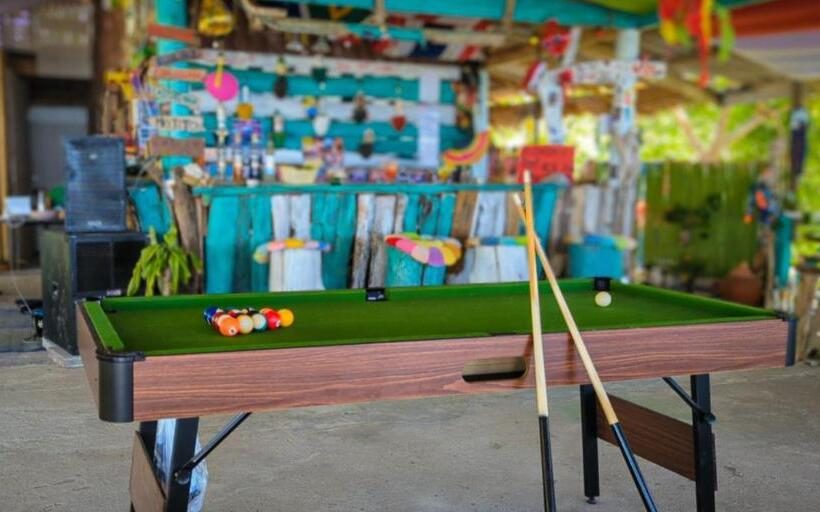 酒店 Neverland Beach Village Bungalows