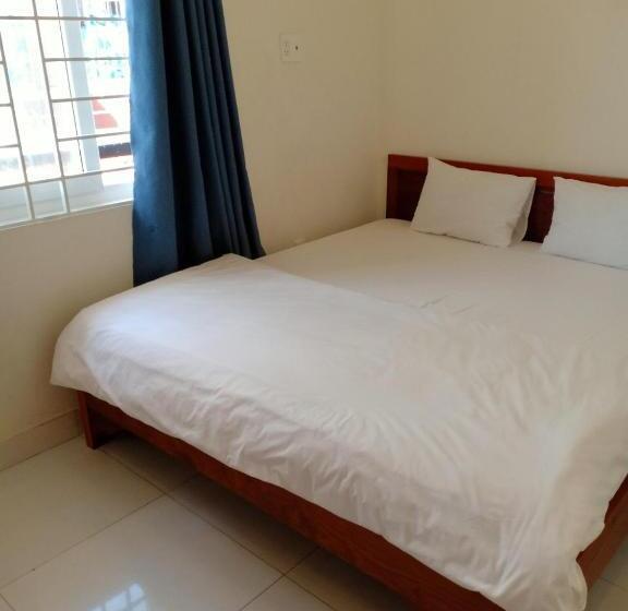 هتل Nhà Nghỉ Linh Quân 1