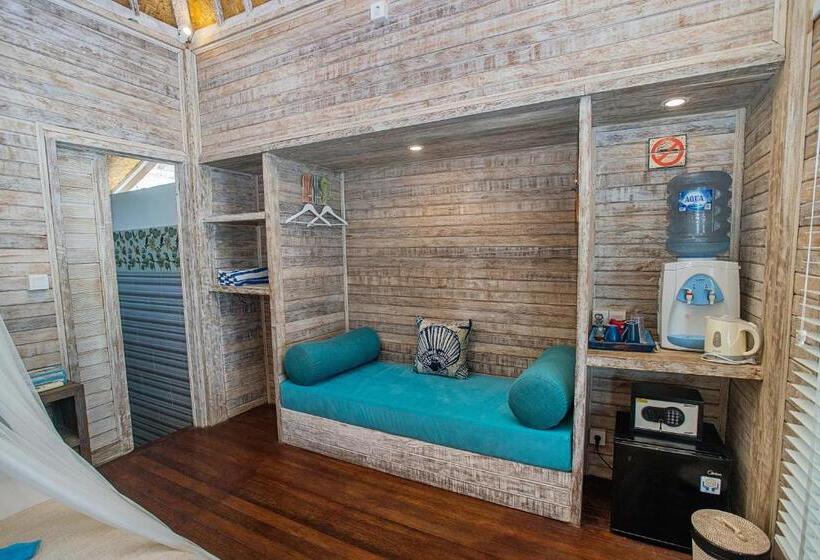 בית מלון כפרי Nusa View   Hakuna Matata