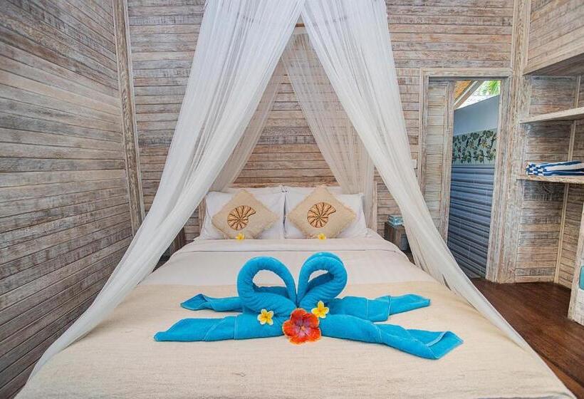 בית מלון כפרי Nusa View   Hakuna Matata