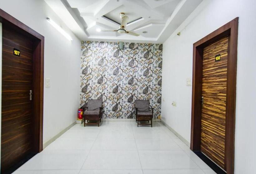 فندق Fabexpress Olive Inn