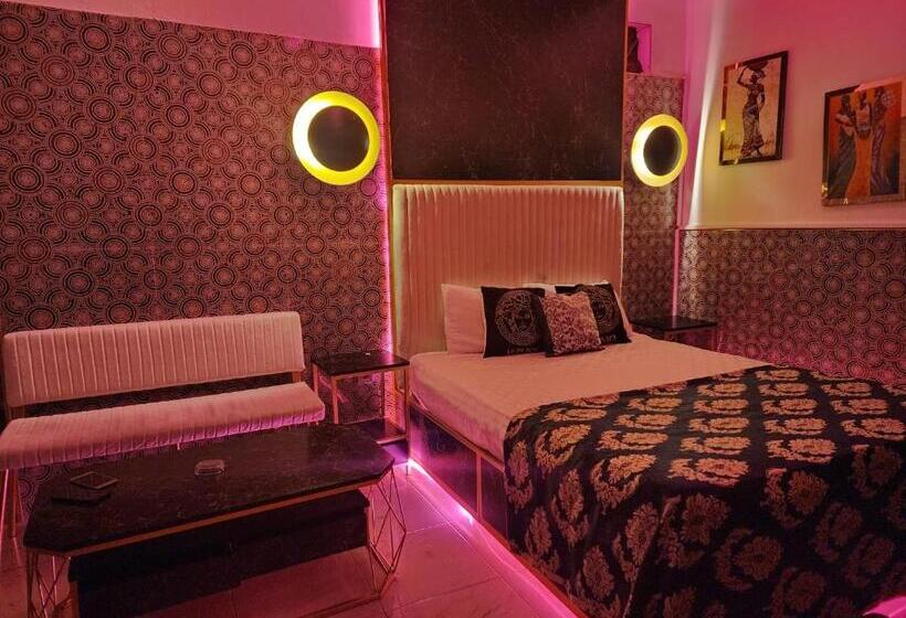 호텔 Ottoman Suit Apartment &