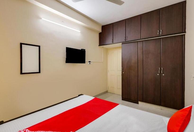 هتل Oyo Flagship K V R Residency   Elite