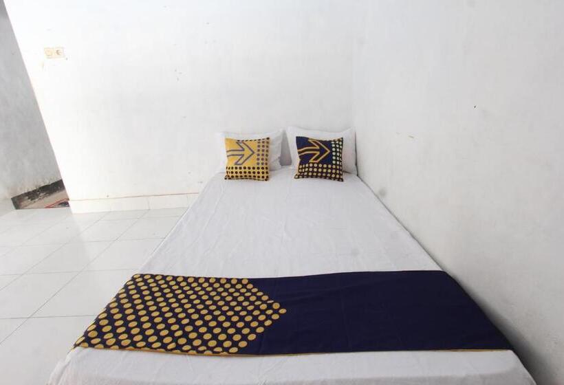 Отель Oyo Life 93153 Kos Jenggala