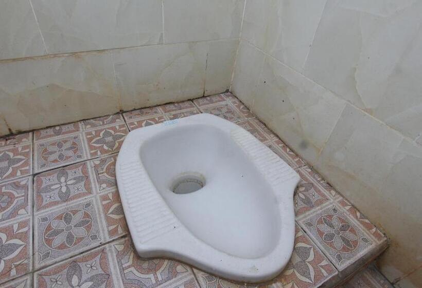 فندق Oyo Life 93154 White Kos Jenggala