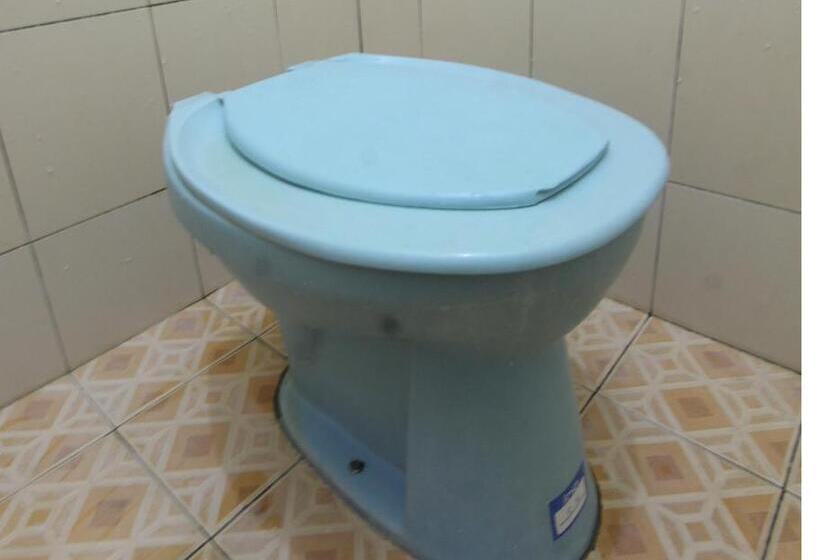 فندق Oyo Life 93155 Wisma Sarah