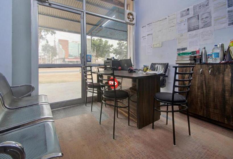 فندق Oyo Star Inn Guest House