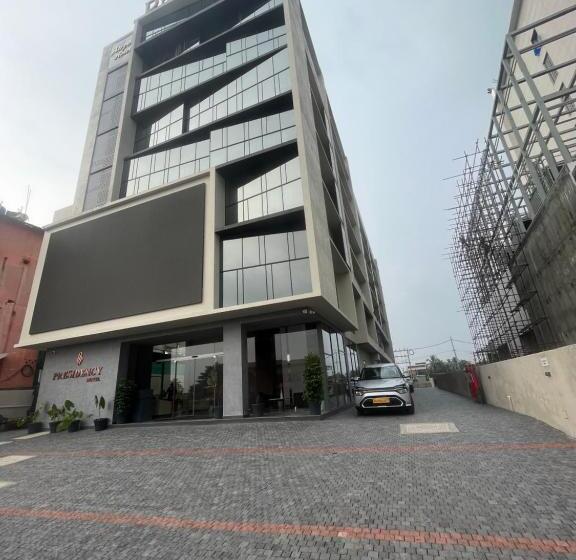 Отель Presidency Airport