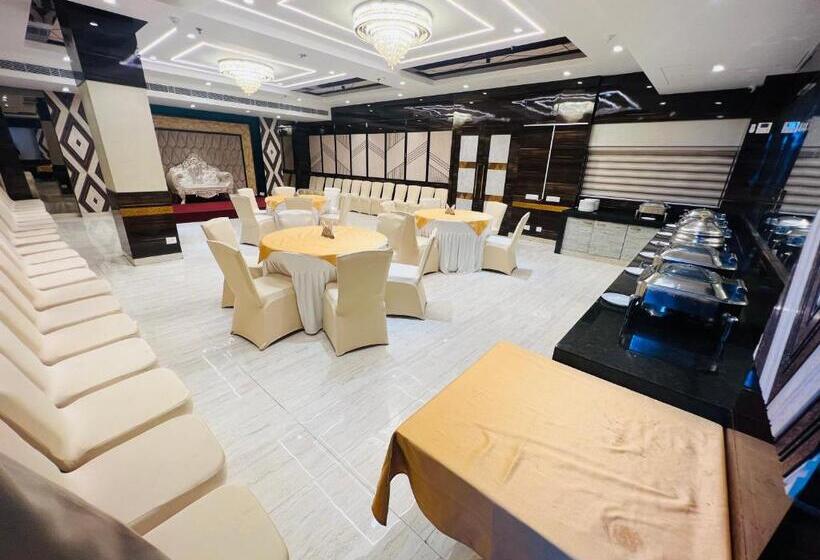 酒店 Roop Highlights