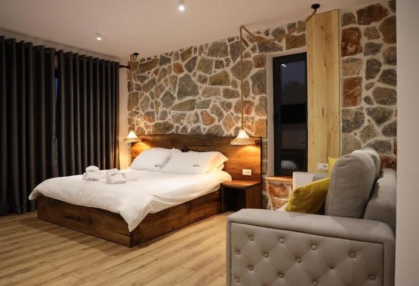 Отель Sofra Kolonjare