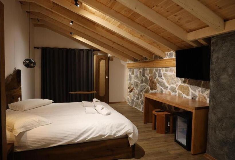 Отель Sofra Kolonjare