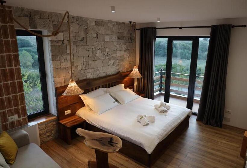 Отель Sofra Kolonjare