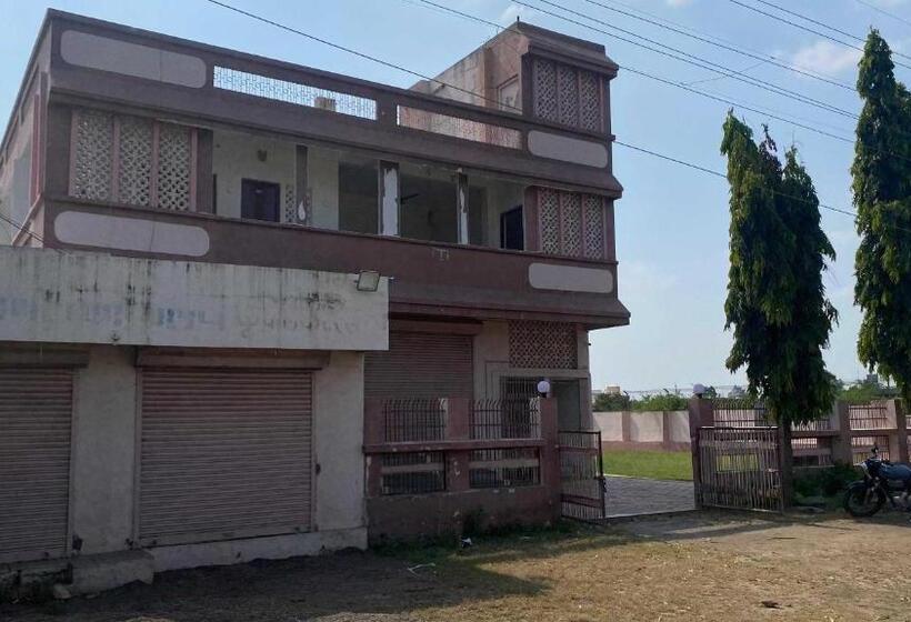 ホテル Spot On Rajyog Resort